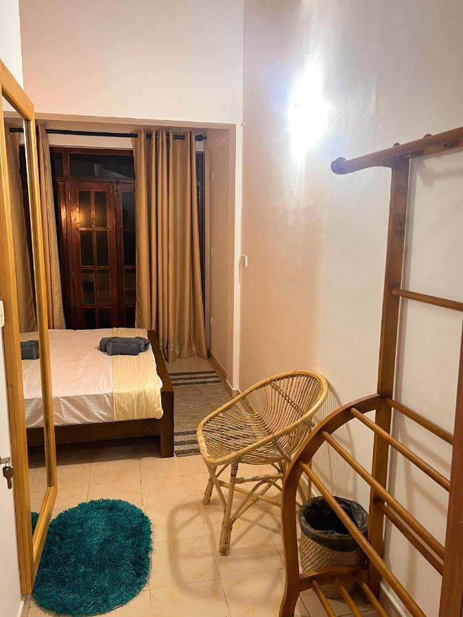 Hummus Hostel ヒッカドゥワ エクステリア 写真