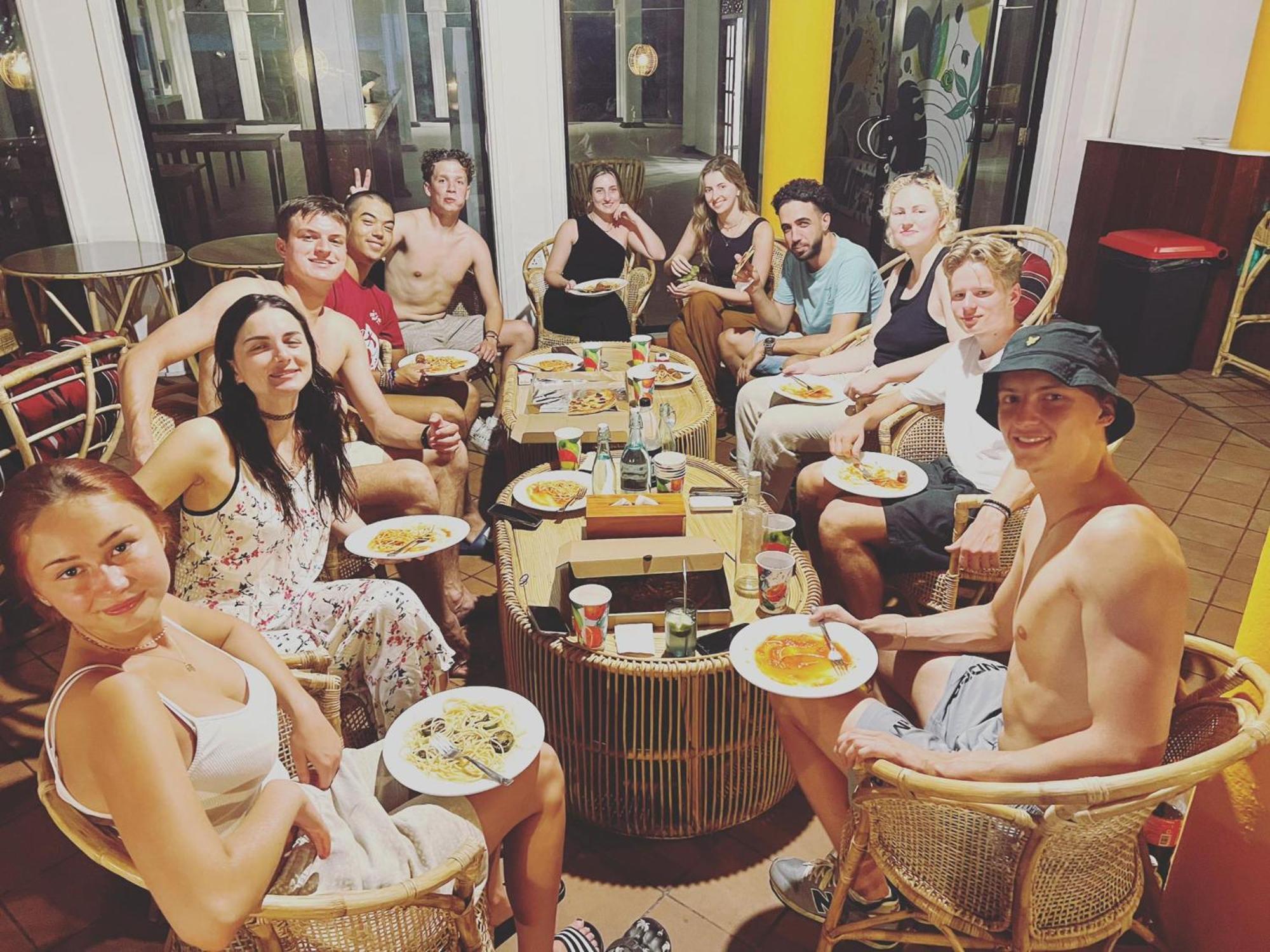 Hummus Hostel ヒッカドゥワ エクステリア 写真
